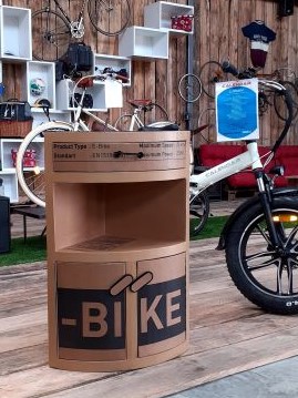 meuble en carton inspiration vélos